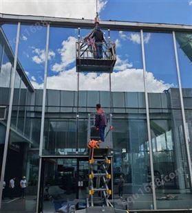 郑 州幕墙玻璃更换 更换五金件 金门之窗 上岗证 高空制作 蜘蛛人